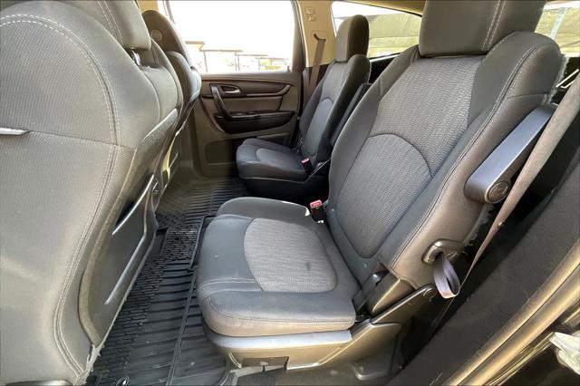 used 2014 Chevrolet Traverse car, priced at $8,500