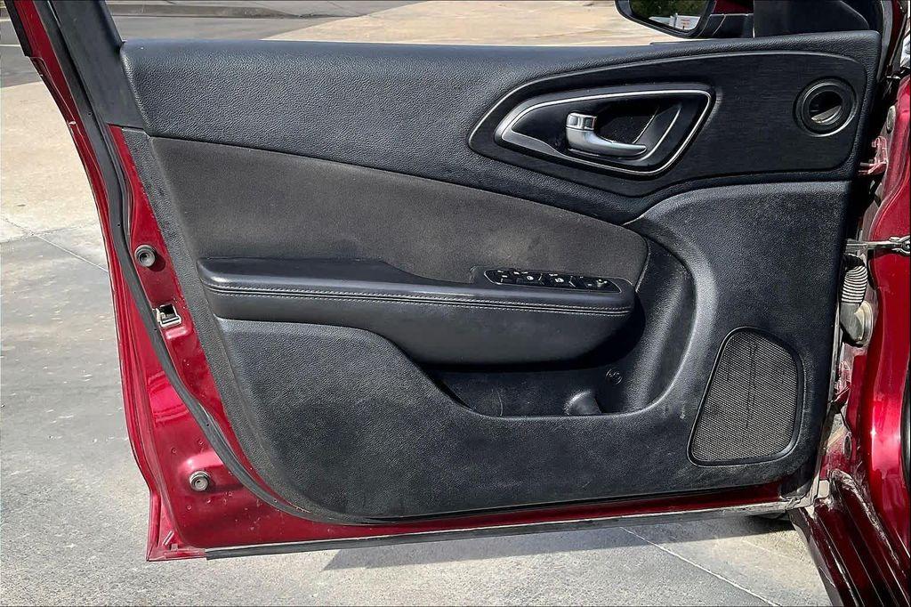 used 2015 Chrysler 200 car, priced at $7,500