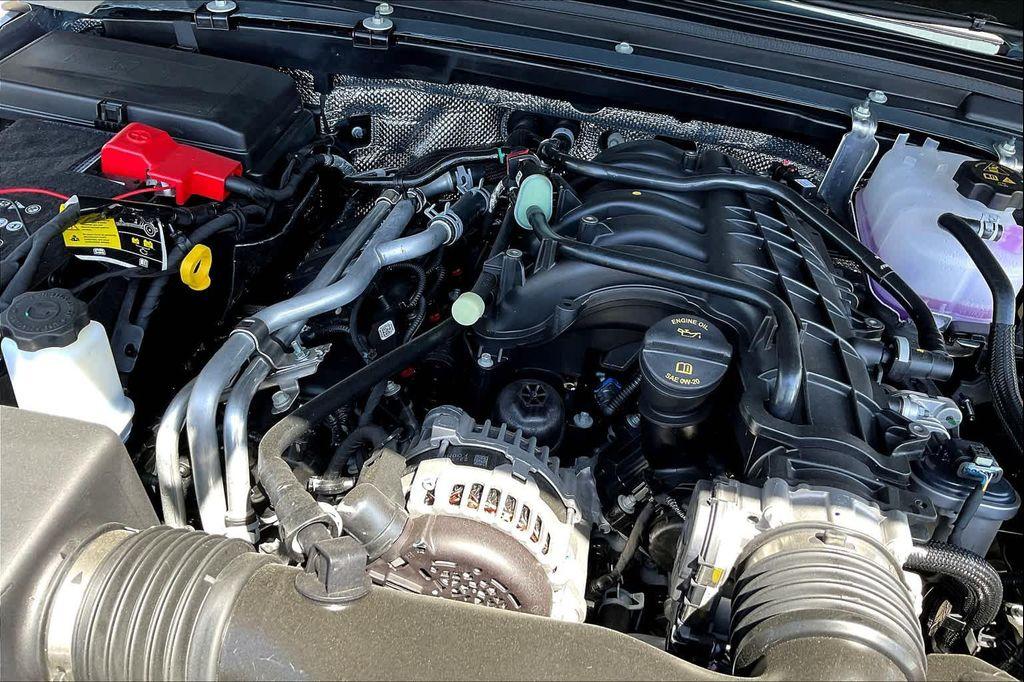 new 2025 Jeep Gladiator car, priced at $43,330