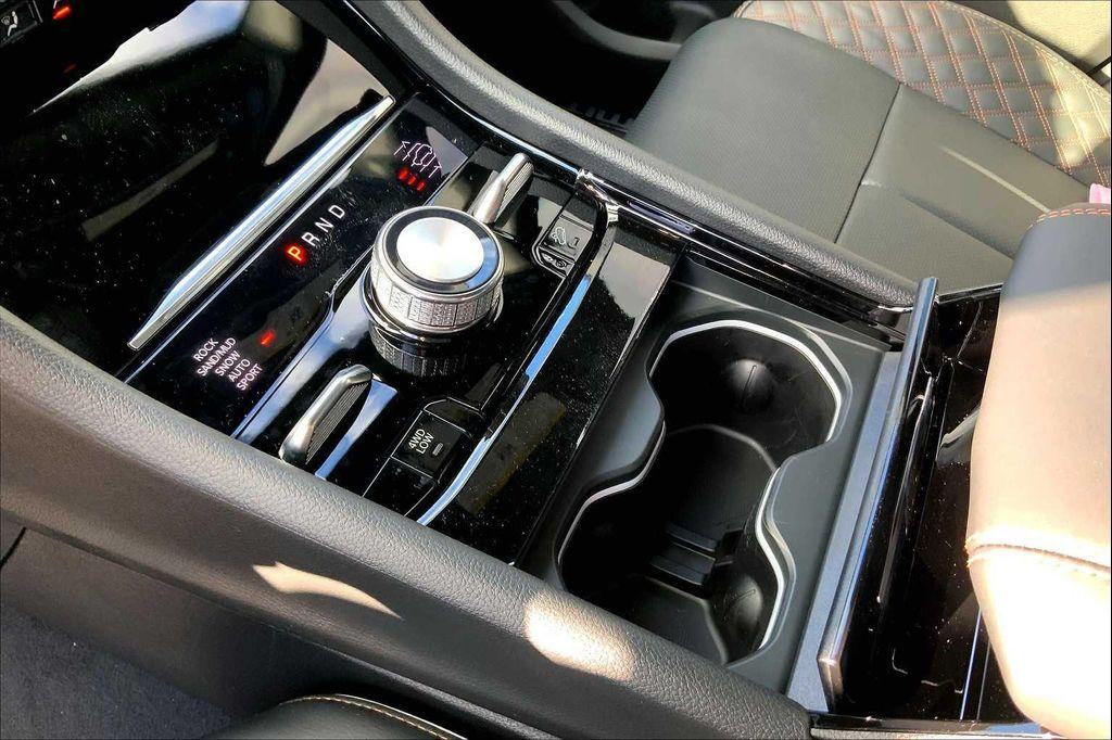 new 2025 Jeep Grand Cherokee car, priced at $57,015