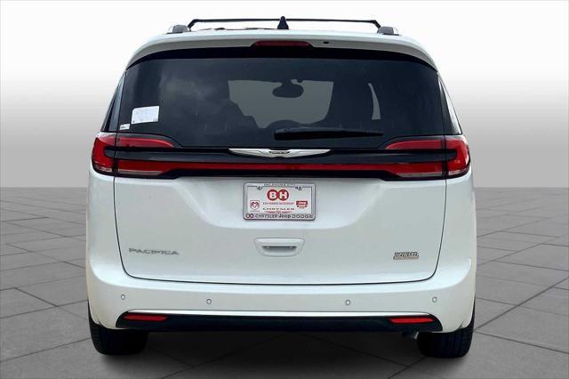 new 2025 Chrysler Pacifica car, priced at $56,230