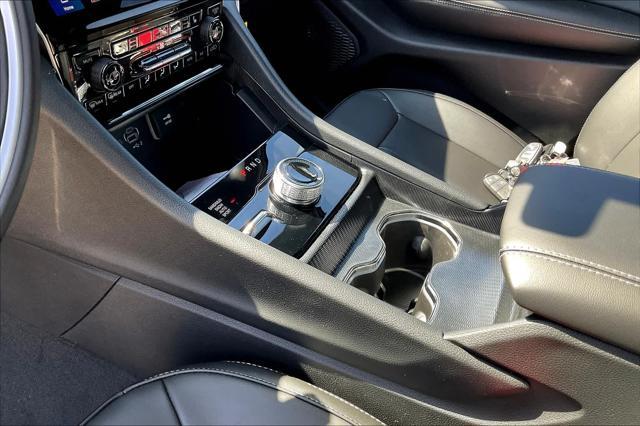new 2025 Jeep Grand Cherokee car, priced at $48,000