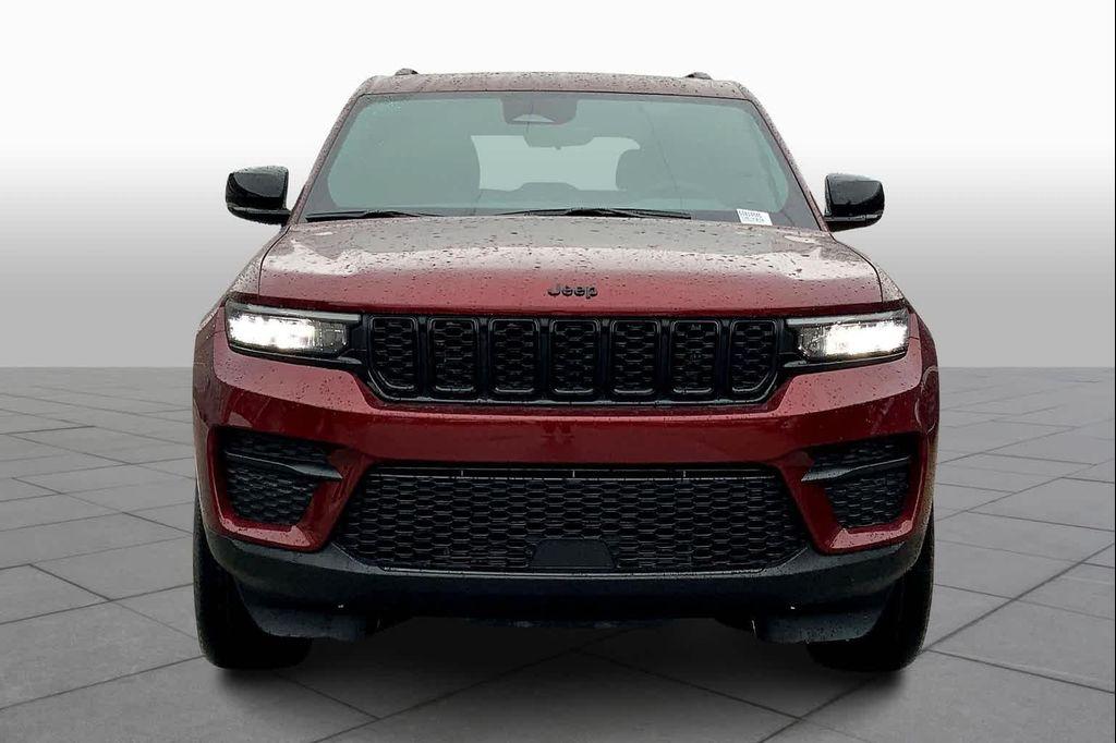 new 2025 Jeep Grand Cherokee car, priced at $42,806