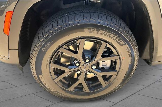 new 2025 Jeep Grand Cherokee L car, priced at $46,725