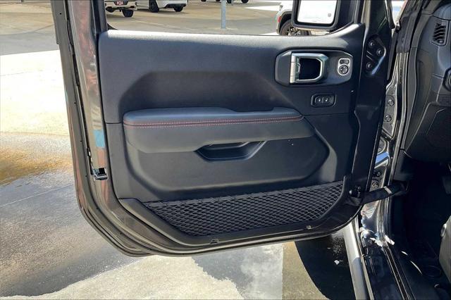 new 2025 Jeep Gladiator car, priced at $58,945
