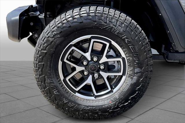 new 2025 Jeep Gladiator car, priced at $58,945
