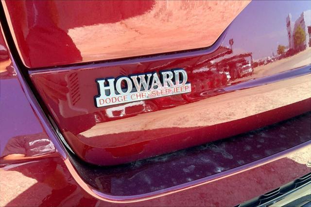 new 2025 Jeep Grand Cherokee car, priced at $40,380