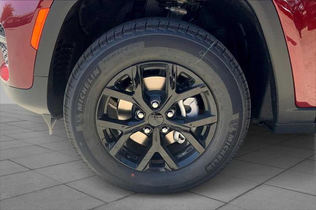 new 2025 Jeep Grand Cherokee car, priced at $40,380