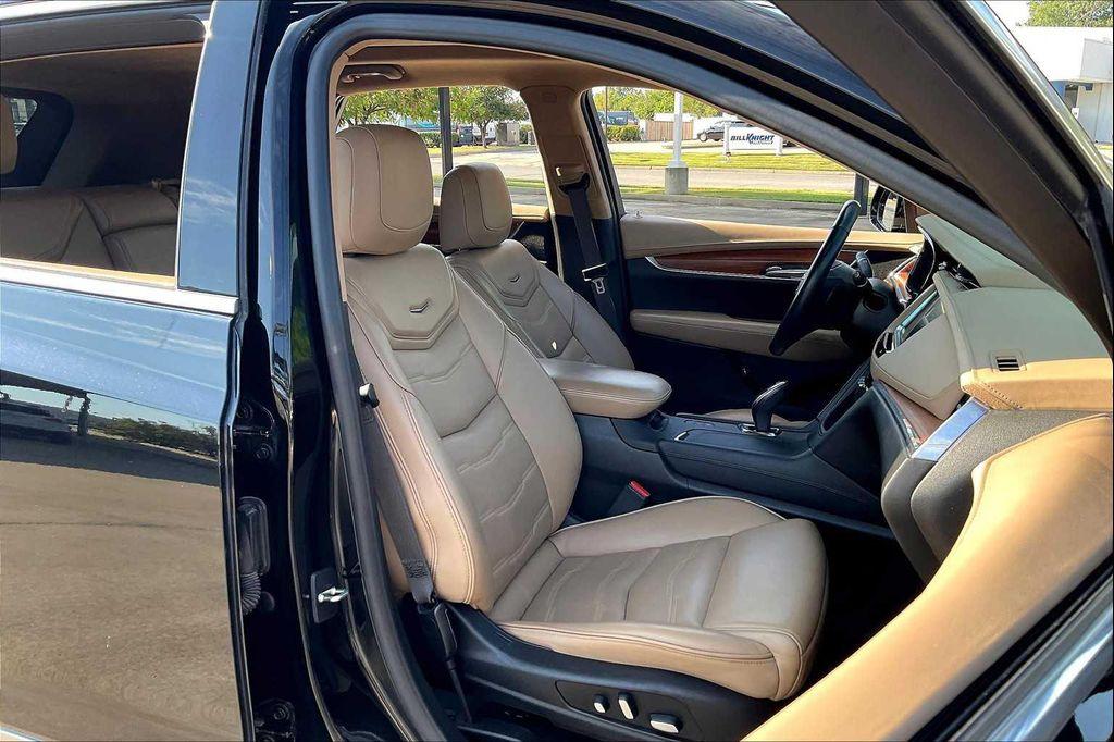 used 2019 Cadillac XT5 car, priced at $23,500