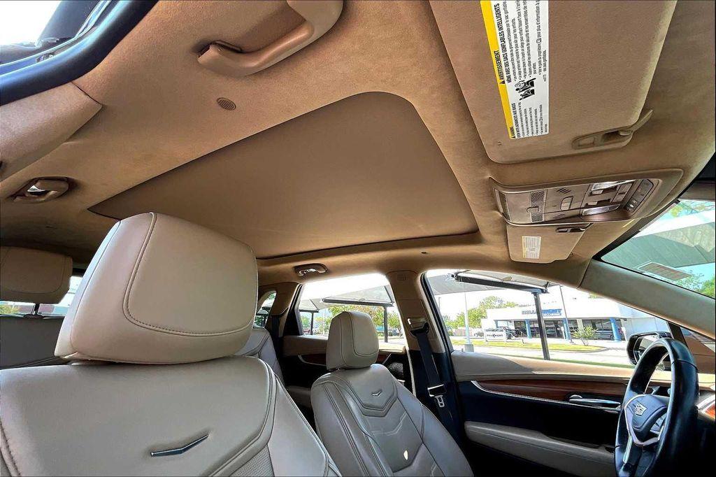 used 2019 Cadillac XT5 car, priced at $23,500