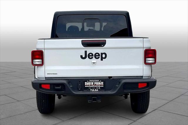new 2025 Jeep Gladiator car, priced at $48,900