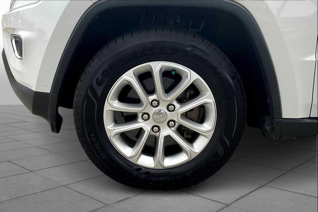used 2015 Jeep Grand Cherokee car, priced at $13,999