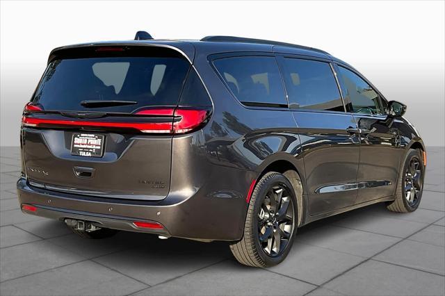 used 2023 Chrysler Pacifica car, priced at $39,500