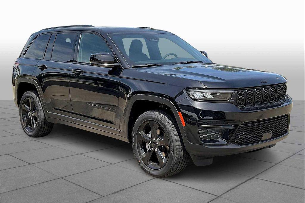 new 2025 Jeep Grand Cherokee car, priced at $45,875