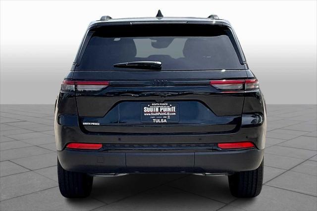 new 2025 Jeep Grand Cherokee car, priced at $45,375