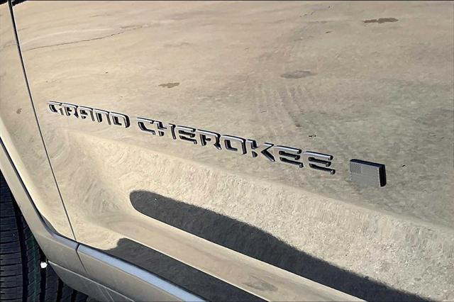 new 2025 Jeep Grand Cherokee car, priced at $46,000