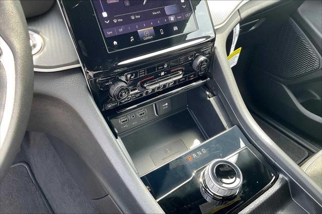 new 2025 Jeep Grand Cherokee car, priced at $45,375