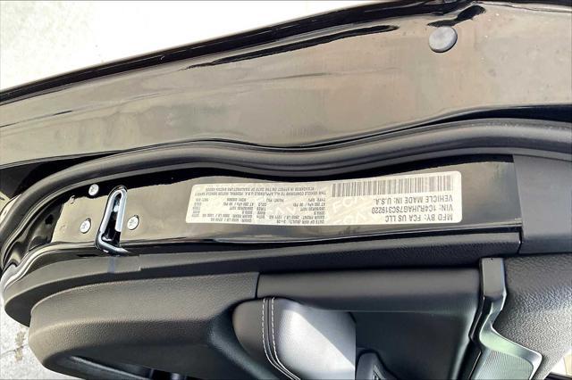 new 2025 Jeep Grand Cherokee car, priced at $45,375