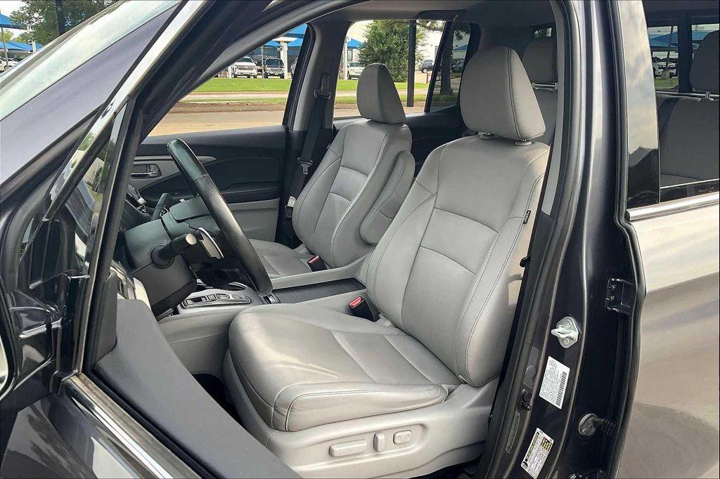 used 2022 Honda Ridgeline car, priced at $31,499