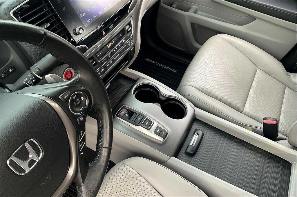 used 2022 Honda Ridgeline car, priced at $31,499