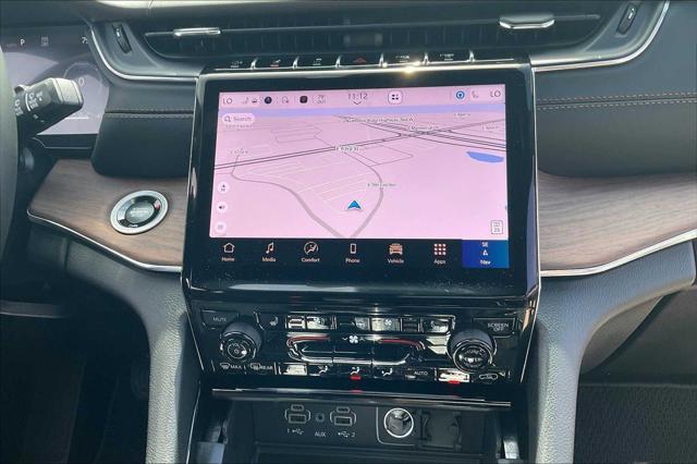 new 2025 Jeep Grand Cherokee car, priced at $66,000