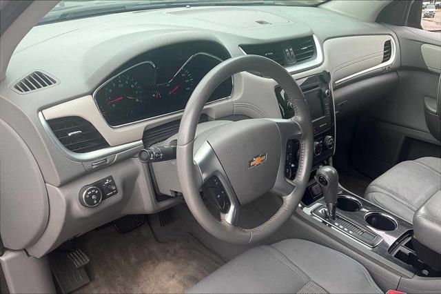 used 2015 Chevrolet Traverse car, priced at $9,500