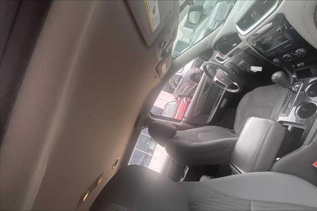 used 2015 Chevrolet Traverse car, priced at $9,500