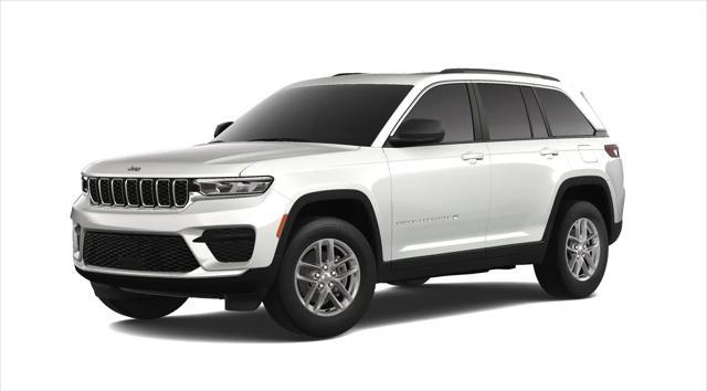 new 2025 Jeep Grand Cherokee car, priced at $40,999