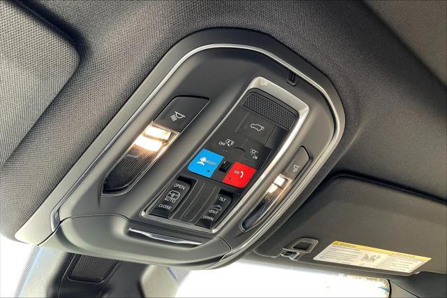 new 2025 Jeep Grand Cherokee car, priced at $45,775