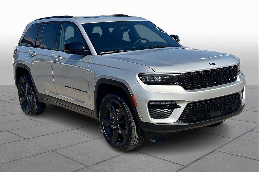 new 2025 Jeep Grand Cherokee car, priced at $50,660