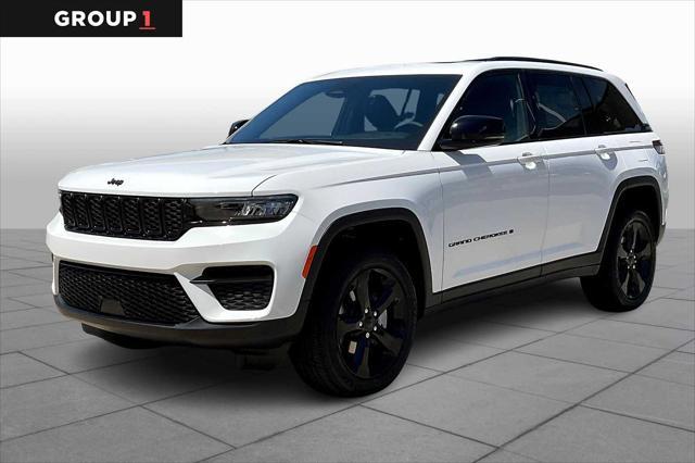 new 2025 Jeep Grand Cherokee car, priced at $45,000