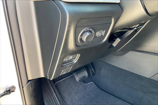 new 2025 Jeep Grand Cherokee car, priced at $45,780