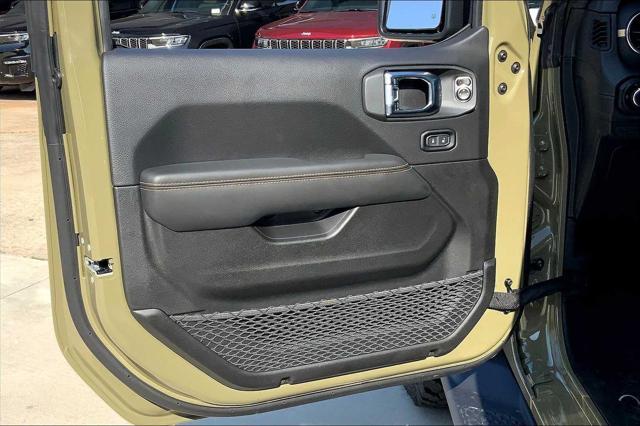 new 2025 Jeep Gladiator car, priced at $45,855