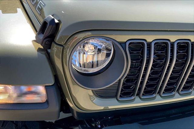 new 2025 Jeep Gladiator car, priced at $45,855