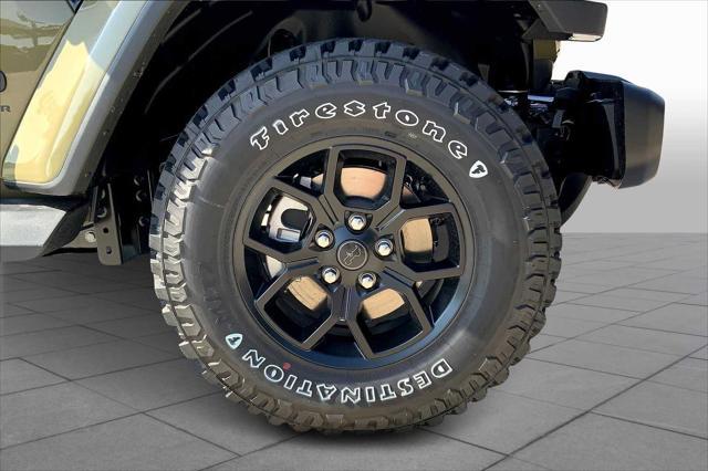 new 2025 Jeep Gladiator car, priced at $45,855