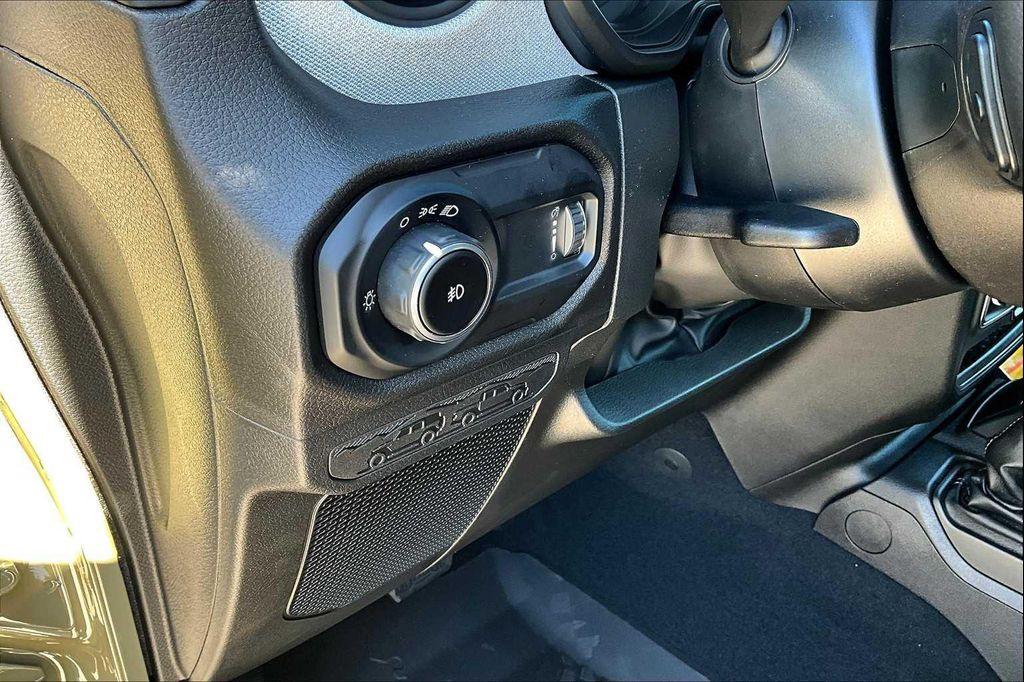 new 2025 Jeep Wrangler car, priced at $38,330