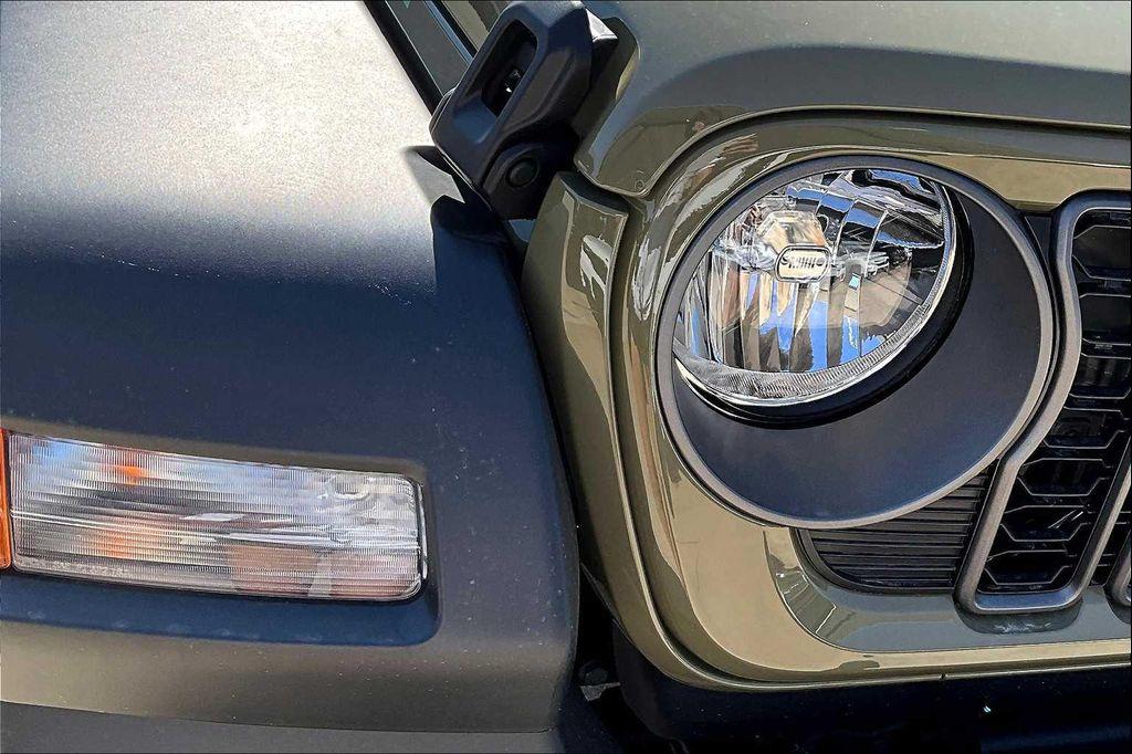 new 2025 Jeep Wrangler car, priced at $38,330