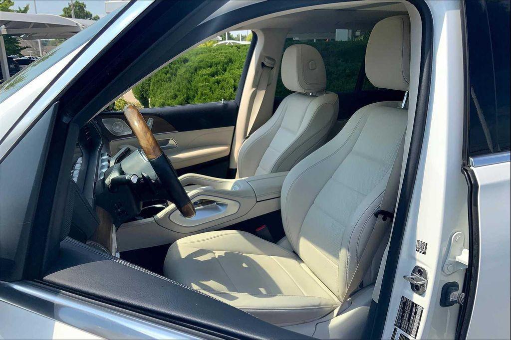 used 2022 Mercedes-Benz GLE 450 car, priced at $40,000