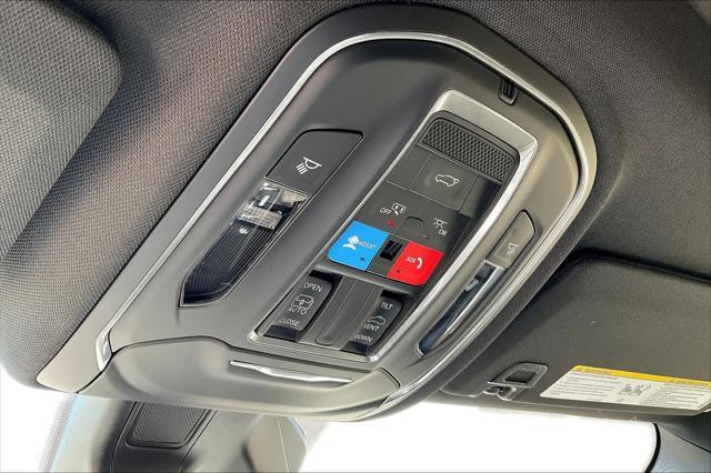 new 2025 Jeep Grand Cherokee L car, priced at $43,999