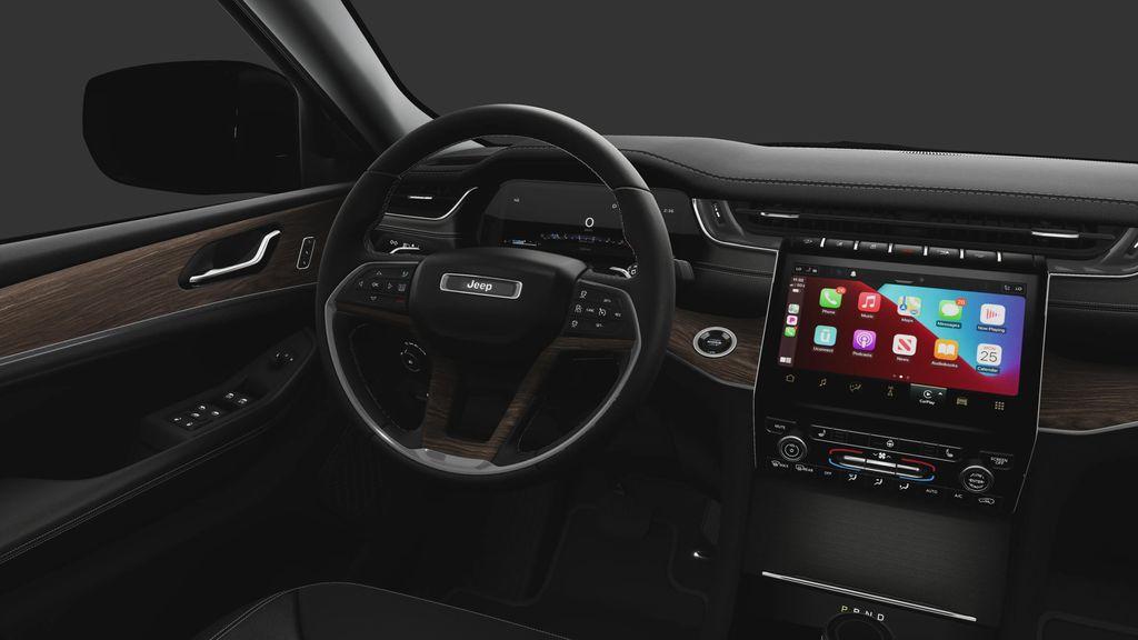 new 2025 Jeep Grand Cherokee car, priced at $41,690