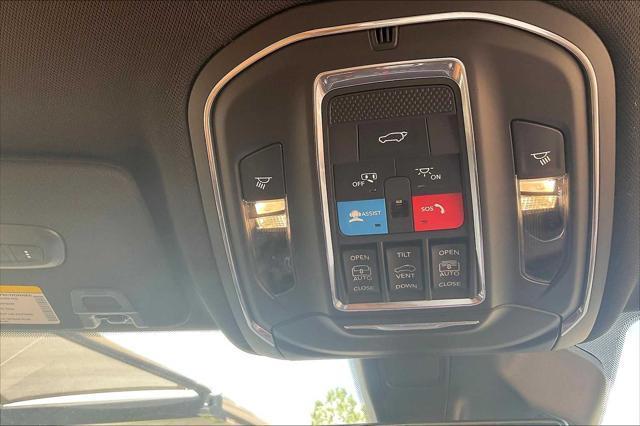 new 2025 Jeep Grand Cherokee car, priced at $62,000
