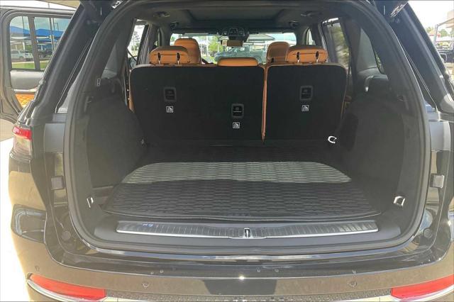 new 2025 Jeep Grand Cherokee car, priced at $62,000