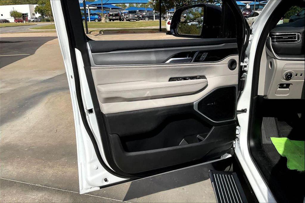 new 2025 Jeep Wagoneer car, priced at $68,535