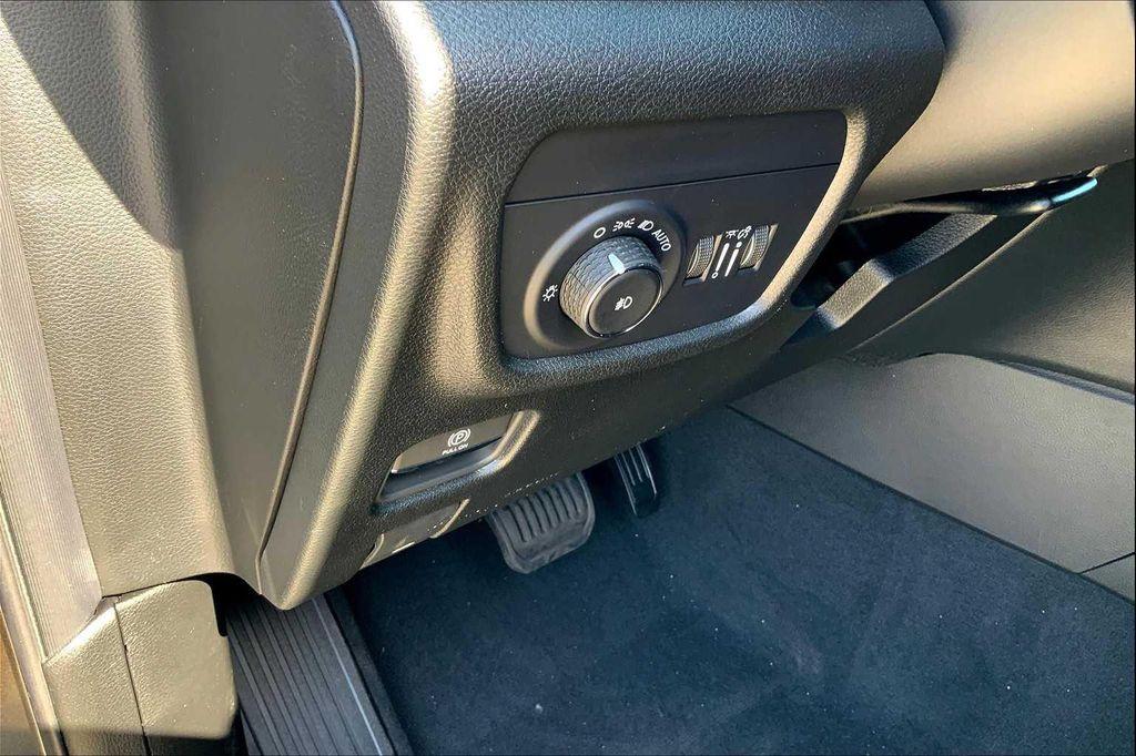 new 2025 Jeep Grand Cherokee L car, priced at $44,329