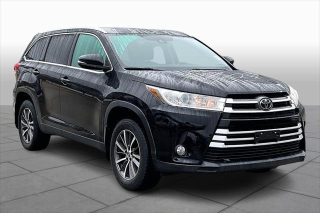 used 2019 Toyota Highlander car, priced at $25,999