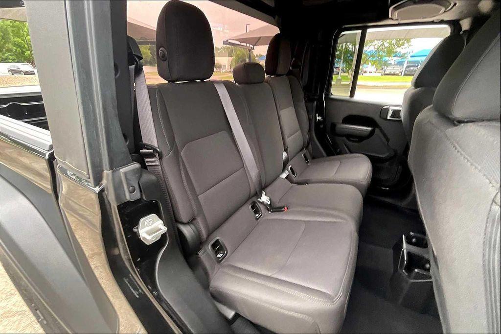 used 2023 Jeep Gladiator car, priced at $28,999