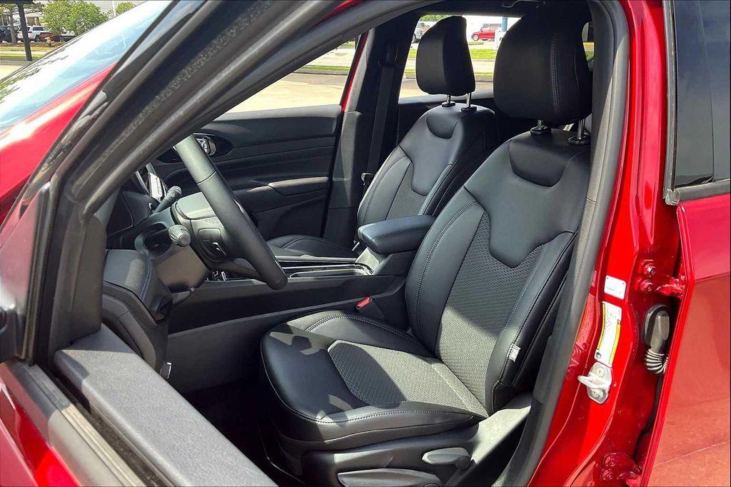 new 2025 Jeep Compass car, priced at $29,755