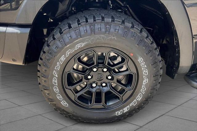 new 2025 Ram 1500 car, priced at $69,555