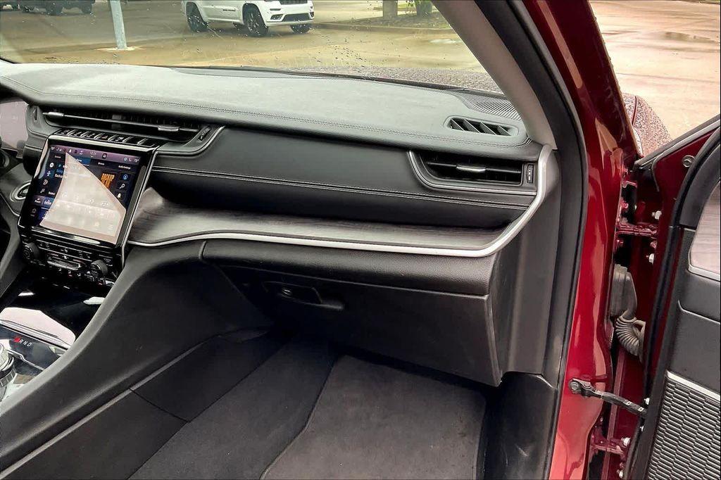 used 2022 Jeep Grand Cherokee L car, priced at $30,999