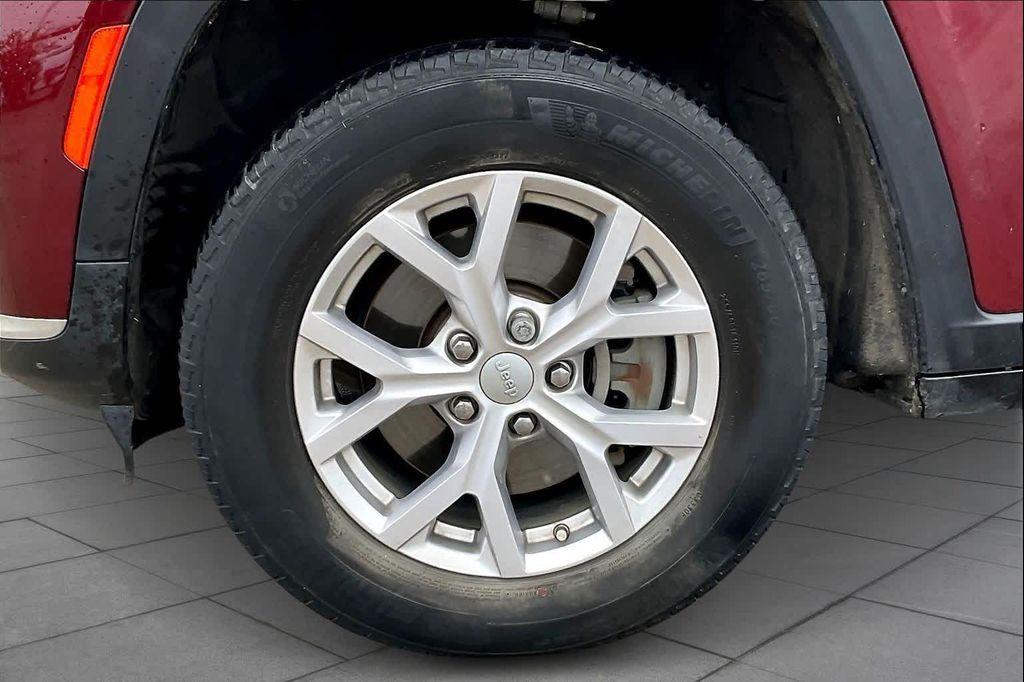 used 2022 Jeep Grand Cherokee L car, priced at $30,999